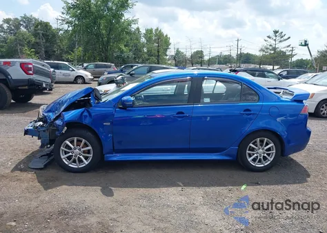 2016 Mitsubishi Lancer Es/Se/Sel z USA, uszkodzony, nr VIN JA32V2FW9GU003160